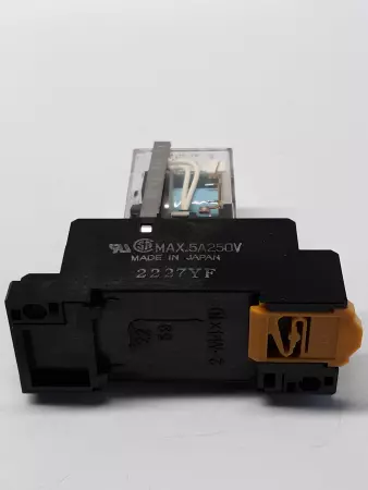 Omron MY4N Cube Relay 24VDC with 2227YF Socket Base 