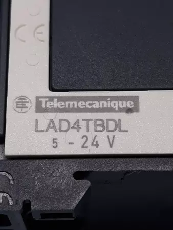 Schneider Electric LAD4TBDL Contactor  Lot of 2