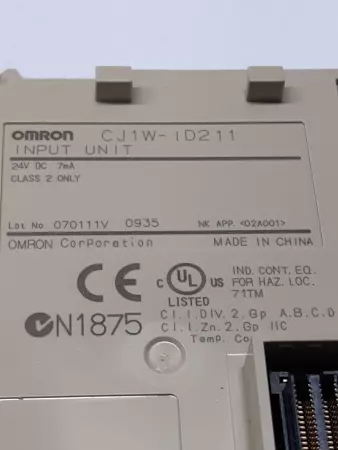 Omron CJ1W-1D211 Input Unit  