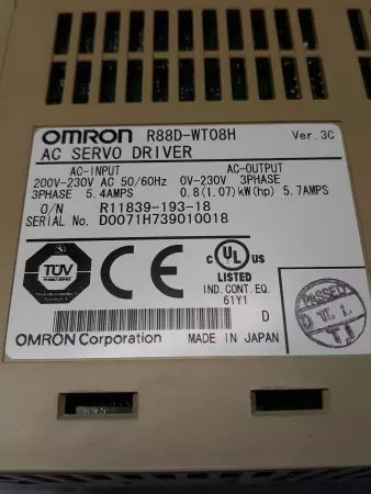 Omron R88D-WTO8H AC Servo Driver 