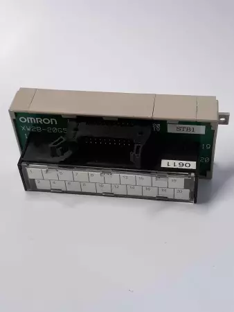 Omron XW2B-20G5 Terminal Block Unit   