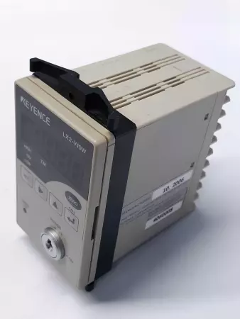 KEYENCE LX2-V10W Sensor Amplifier 