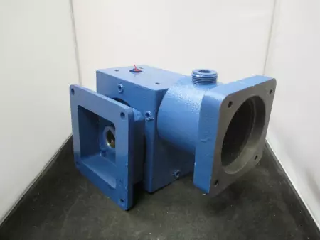 Paper Converting Machine Co. MODEL: 0221-19058 Gearbox, Ratio 5:1 
