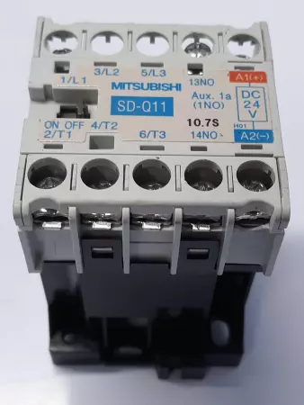 Mitsubishi SD-Q11 Magnetic Contactor 