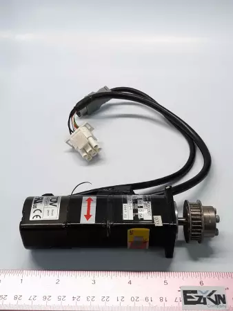 Omron W05030T-BS1 AC Servo Motor, 200V 50W 