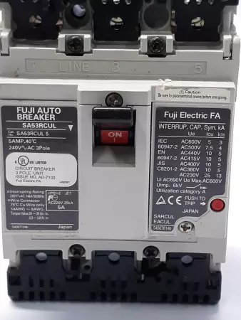 FUJI ELECTRIC SA53RCUL-5 CIRCUIT BREAKER, 3-POLE 5A 240V 