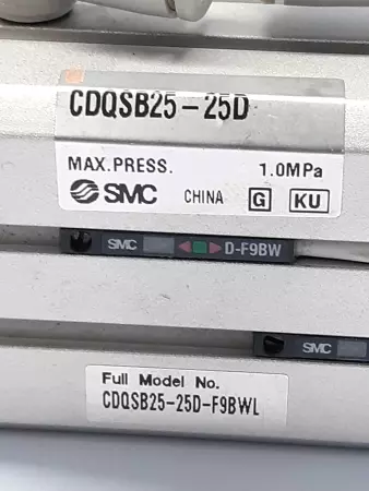 SMC CDQSB25-25D Cylinder  