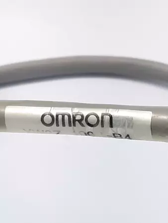 Omron XW2Z-100J-B4 PLC Cable Assembly   