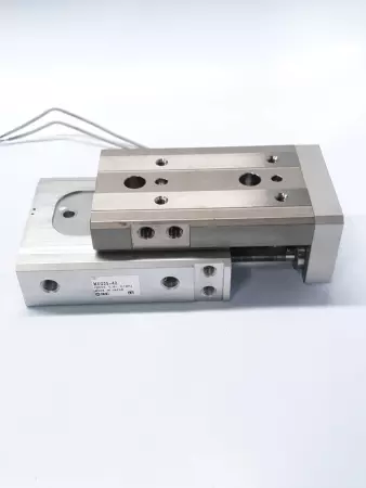 SMC MXQ25-40 Pneumatic Cylnder Slide Table 