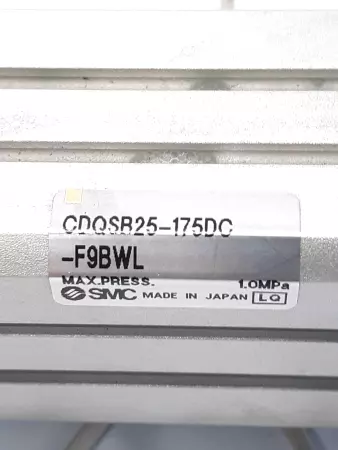 SMC CDQSB25-175DC-F9BWL   Pneumatic Cylinder 