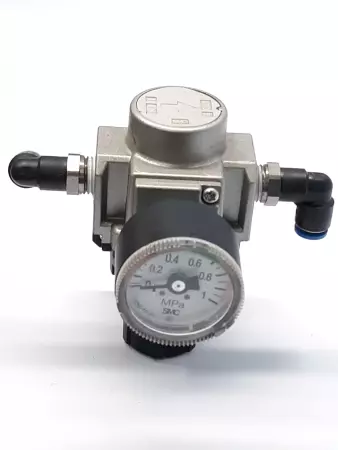 SMC AR25K-02B Pneumatic Regulator 