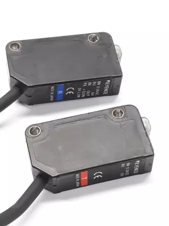 Keyence PZ-M51 R/T Transmitter and Receiver 