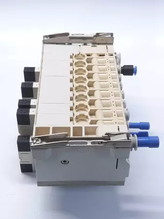 SMC VQ2200Y-5-X116 Solenoid Valves / 5 Positon Manifold  