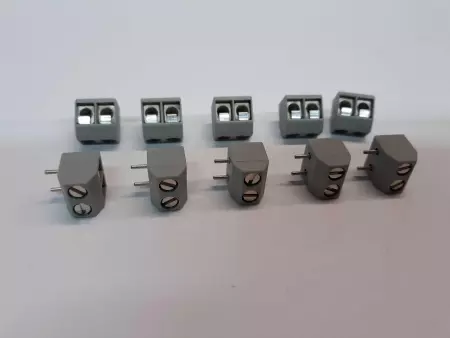 RIA Connect 37063102 2-Pin Universal Screw Terminal Block Connects Lot of 10