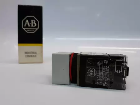 Allen-Bradley 800MS-X0D1 SER,C Square Push Button 300VAC Max 