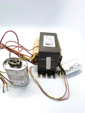 Universal Lighting Technologies P1000MLTAC5M Autotransformer 