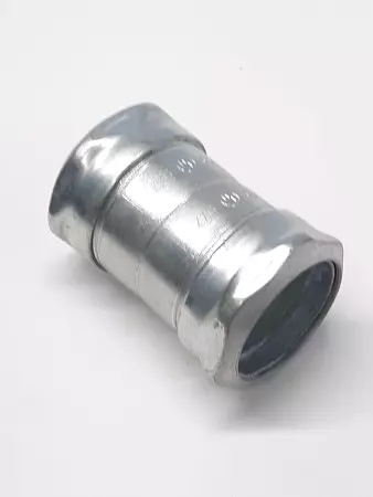 Raco 2926 Compression Coupling Conduit Trade Size 1 1/2 in Lot of 9