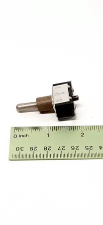 Genuine 8906K3363 Toggle Switch ON-OFF-ON 