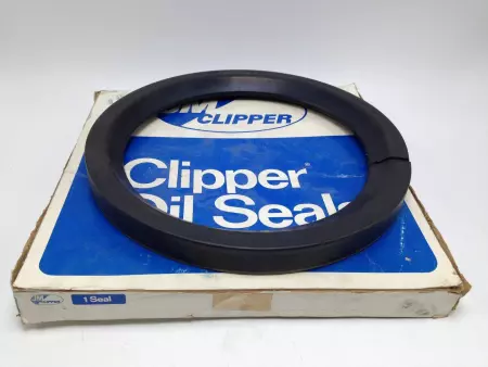 NEW JM Clipper 0712-13121 Nitrile Oil Seal, 7.125 in Shaft, 8.625 in OD 