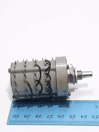 Janco 3-1900-4 B15 Rotary Switch 5A 115VAC 3A 28VDC 