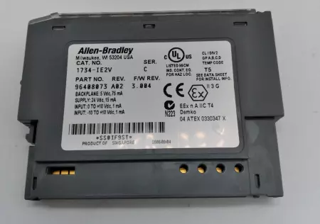  Allen-Bradley 1734-IE2V-SC Analog Voltage Input Module 24VDC 