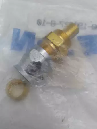 NEW EATON 38-190627-8-10 AEROQUIP HYDRAULIC HOSE FITTING 1/2