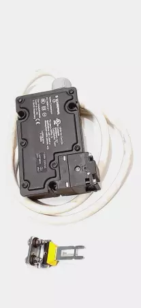 Schmersal TZMW 230VAC Safety Interlock Switch 