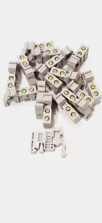 Pheonix Contacts 35.#S512 Clipfix Lot of 16