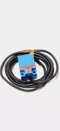 Yamatake FL2-20D6H-L3 Proximity Switch Sensor 10-30VDC 