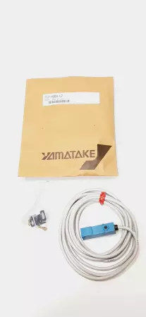 Yamatake FL2-4D6H-L2 Proximity Switch 10-30VDC 