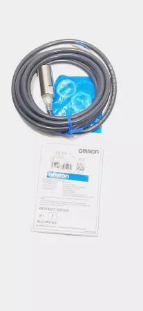 Omron E2E-X7D1-N Proximity Sensor 2m 12-24VDC 