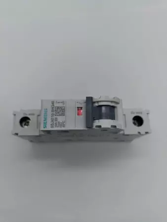 SIEMENS 5SJ4110-8HG40 Circuit Breaker 