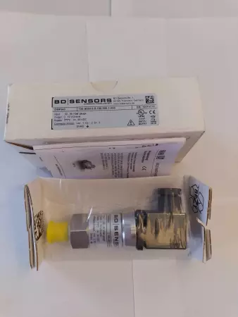 BD SENSORS 100-S025-3-5-100-300-1-000 PRESSURE TRANSMITTER 