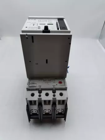 Eaton NZM N2 S125 Circuit Breaker, 600VAC/250VDC 125Amps W/Remote Operator 