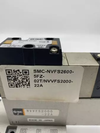 SMC NVFS2600-5FZ-02T Solenoid Valves Assembly w/ Manifold Block 