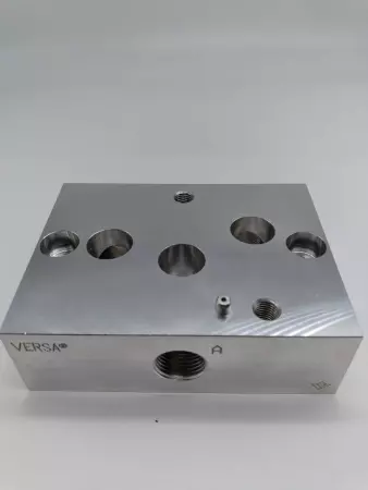  Versa M340-A-2B-42L Pneumatic Valve Subplate Assembly 