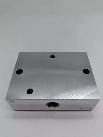  Versa M340-A-2B-42L Pneumatic Valve Subplate Assembly 