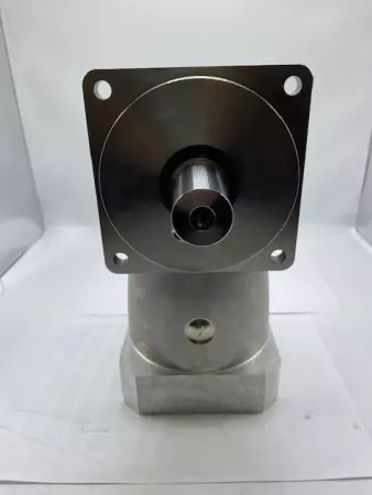 Alpha Wittestein SC-140S-MF1-2-1K1 Right Angle Gear Box, Ratio 2:1 