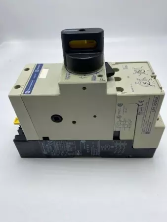  TELEMECANIQUE LD4-LC130BD W/ LB1-LC03M22 24V Motor Starter with Overload 