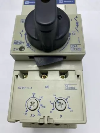  TELEMECANIQUE LD4-LC130BD W/ LB1-LC03M22 24V Motor Starter with Overload 