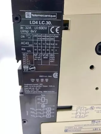  TELEMECANIQUE LD4-LC130BD W/ LB1-LC03M22 24V Motor Starter with Overload 