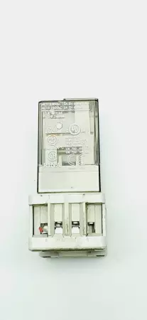 Allen-Bradley 700-HA32Z24 Relay 250V 10Amp Ser D with Socket Base 