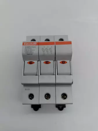 Ferraz-Shawmut USBCC31 3 Fuse Holder Module with Light Alarm 30Amp 