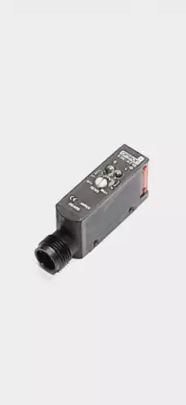 Omron E3S-AT16-D Photoelectric Sensor Switch 10-30VDC 