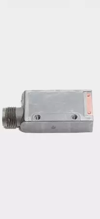 Omron E3S-AT16-D Photoelectric Switch 10-30VDC 