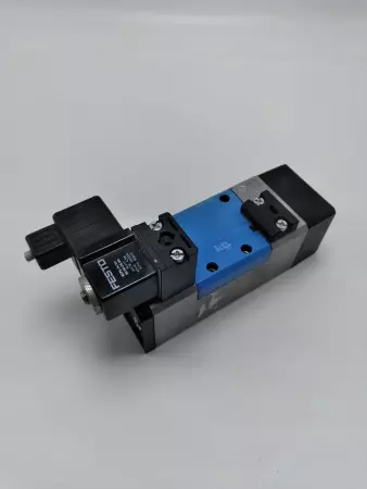 Festo MFH-5/2-D-2-FR-C Solenoid Valve  W/ Solenoid Coil (MSFG-24/42-50/60-DS-OD) 