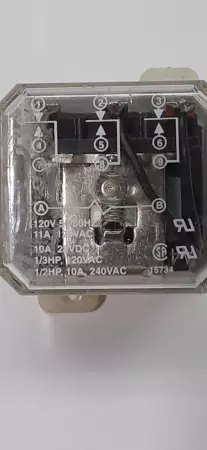 Dayton Electric 5X841F Relay 240VAC 11Amp, 120VAC Coil W/Socket Base 