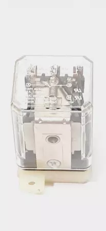 Dayton Electric 5X841F Relay 240VAC 11Amp, 120VAC Coil W/Socket Base 