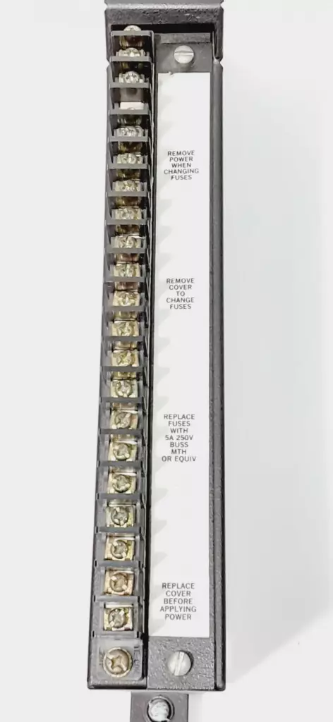 Square D ROM-221 SER.F2 Class 8030 SY/MAX Input Module 16-Channel 