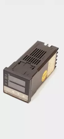 RKC C100FK02-V*CP Rex-C100 Temperature Controller 